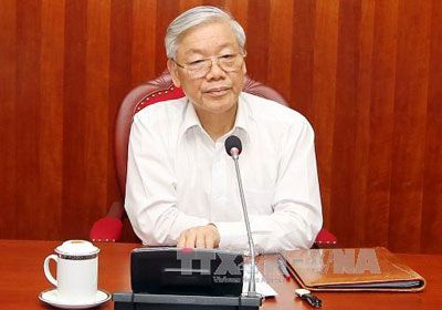 เลขาธิการใหญ่พรรคเหงวียนฟู๊จ๋องพบปะกับผู้มีสิทธิ์เลือกตั้งกรุงฮานอย